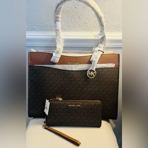 NWT Jet Set Large Signature Logo Tote Bag & NWT Large Logo Continental Wallet.